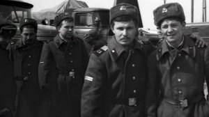 Дембеля, дембеля . Кто служил все сюда .