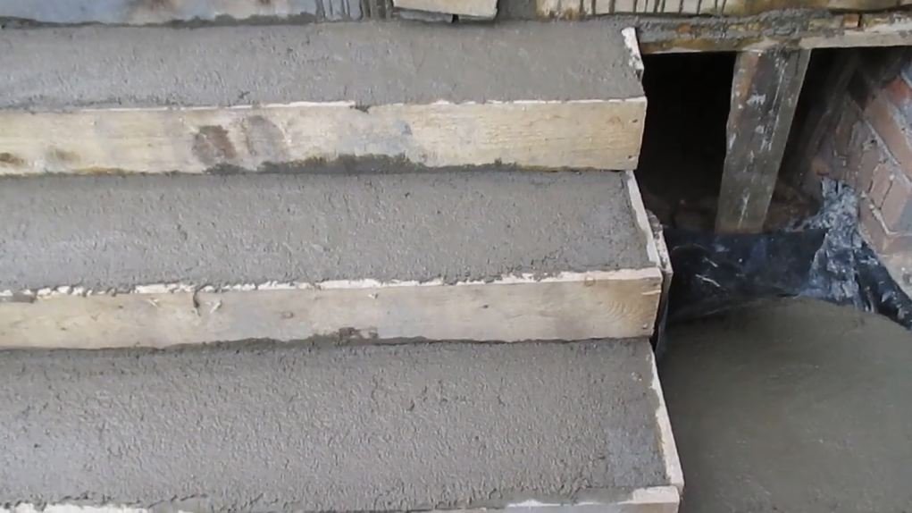 Крыльцо к дому своими руками. Бетонное крыльцо и ошибка, которую мы совершили смотреть онлайн