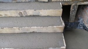 Крыльцо к дому своими руками. Бетонное крыльцо и ошибка, которую мы совершили