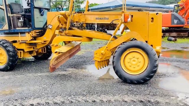 KOMATSU GRADER MODEL: GD405A-2 WORKING HOURS: 2787 смотреть онлайн