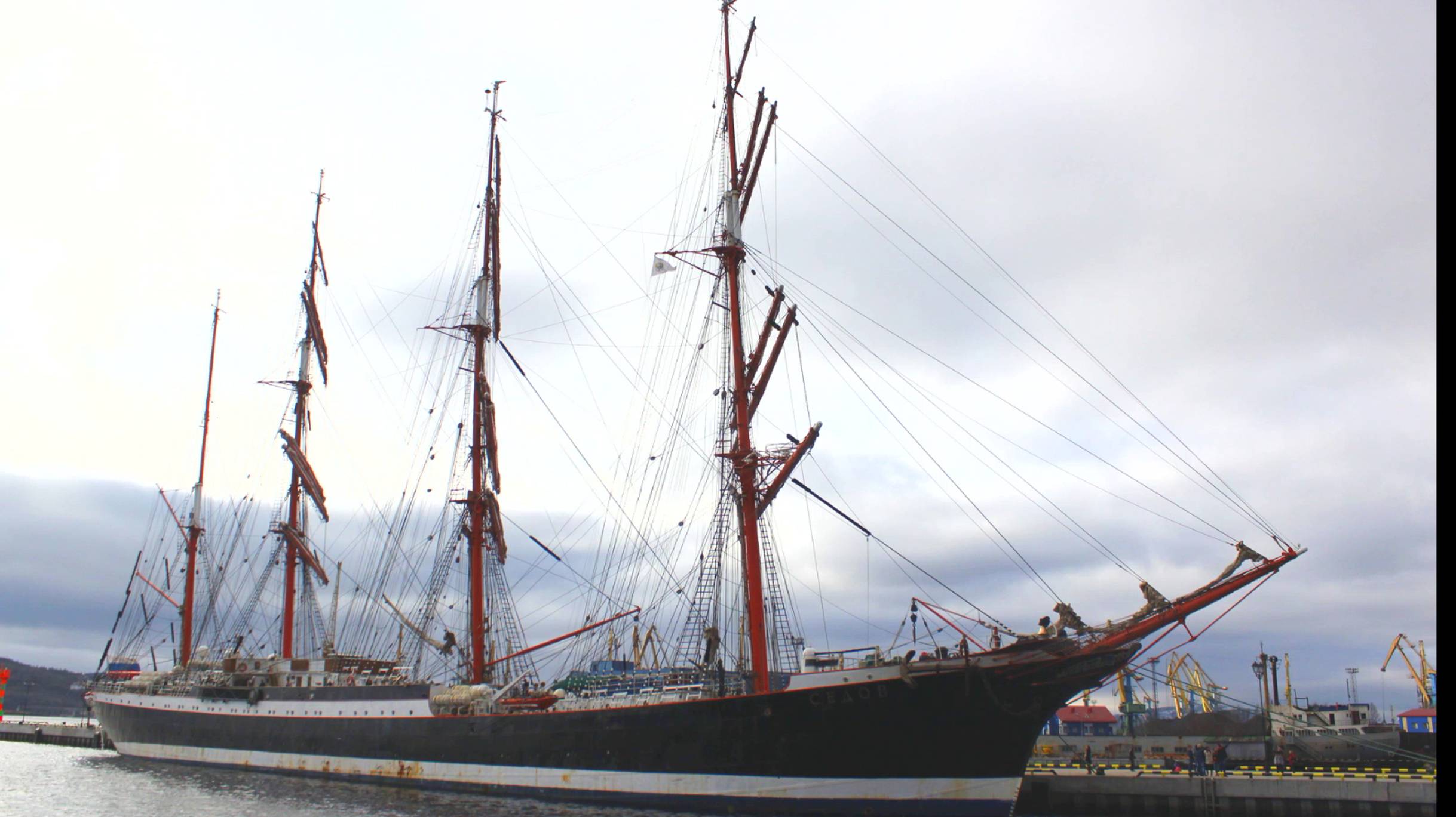 Барк СЕДОВ в Мурманске