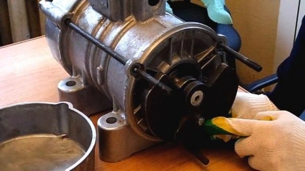 Как прибавить или убавить силу вибрации на вибромоторе?