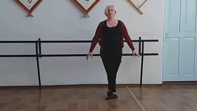Занятие 13. Вспомогательные движения классического танца.16. 04. 2020 смотреть онлайн