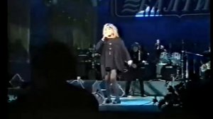 Алла Пугачева - Непогода (СПБ, 2000, Live)