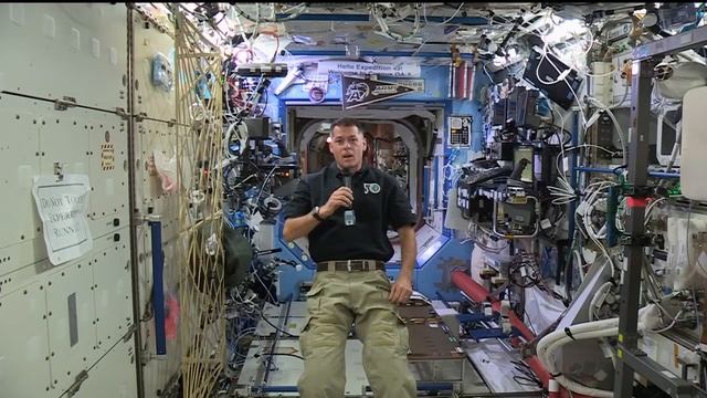 Space Station Commander Pays Tribute to the Nation's Veterans смотреть онлайн