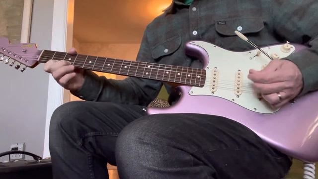 2014 Squier Classic Vibe ‘60s Stratocaster Burgundy Mist Metallic Matching Headstock China смотреть онлайн