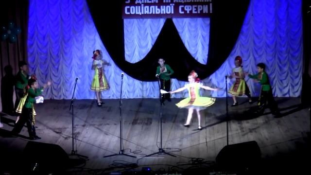Руский танец 4 двора Гармония Решетиловка смотреть онлайн