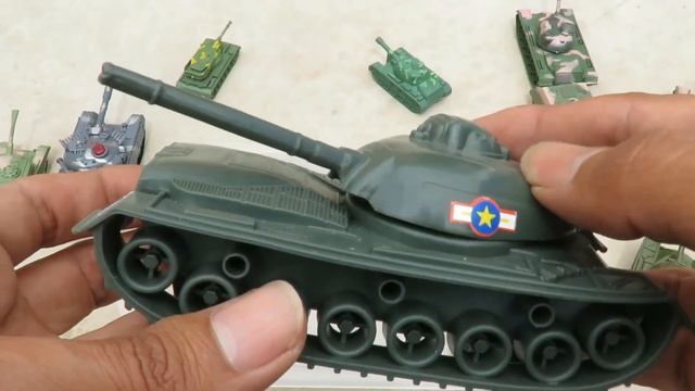 Colección de Soldados y Artillería Militar de Juguete MUCHOS TANQUES, Toys Review смотреть онлайн