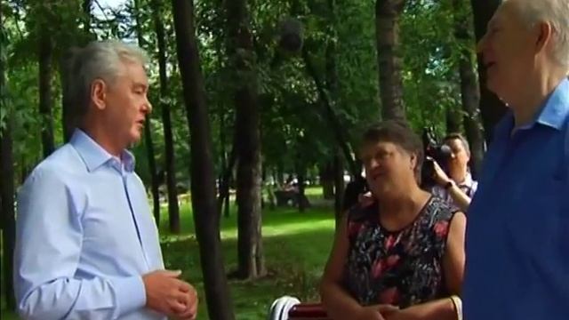 Осмотр нового парка в районе Зюзино смотреть онлайн