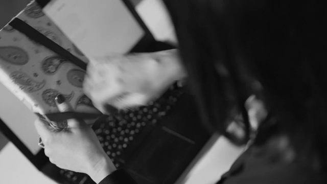 Короткий метр "Звонок" смотреть онлайн