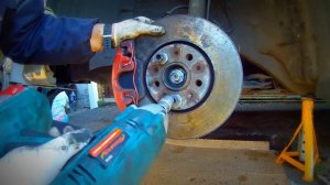 How to quickly drill a guide bolt / Как быстро высверлить направляющий болт