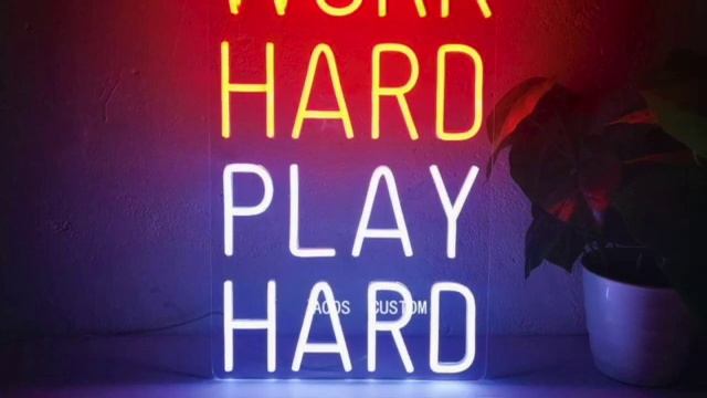 David Guetta Play Hard VS Zaxx & Koosen Better Off Alone Remix (STARBLAZERZ MASHUP) смотреть онлайн