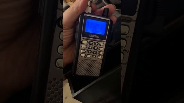 A real short 20 second video of the bcd396xt on Coolidge from my discone antenna at the house смотреть онлайн