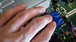 Разобрал телевизор DEXP F40D7100M