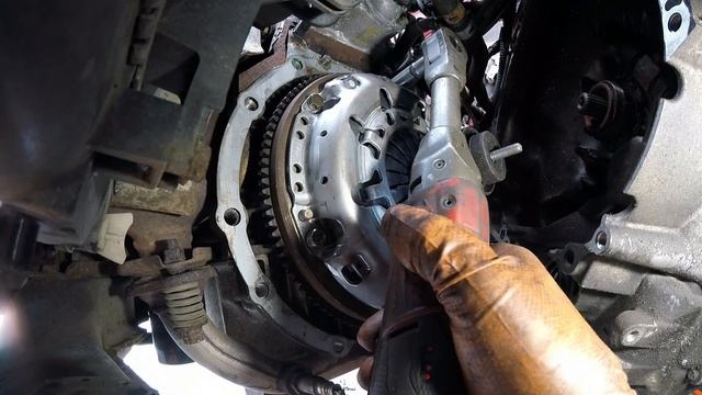 2003 Daihatsu Sirion (Rally 2) 1.3L DVVT Petrol Clutch Replacement