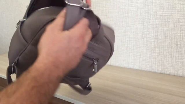 Женская сумка / Новая / Рюкзак / Медно-Розовый смотреть онлайн