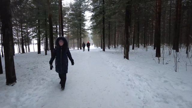 Парк За Саймой Сургут / обзор, снеговики, благоустройство, пеший маршрут / февраль 2021 смотреть онлайн