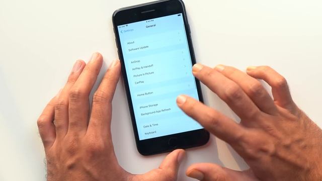 I Used iPhone 7 Plus in 2021 AFTER 5 Years - Apple OP? смотреть онлайн