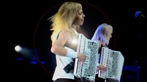 Смуглянка╰❥ОЧАРОВАТЕЛЬНЫЙ дуэт! ВИРТУОЗНАЯ игра на аккордеоне Girls on the accordion Играй гармонь!