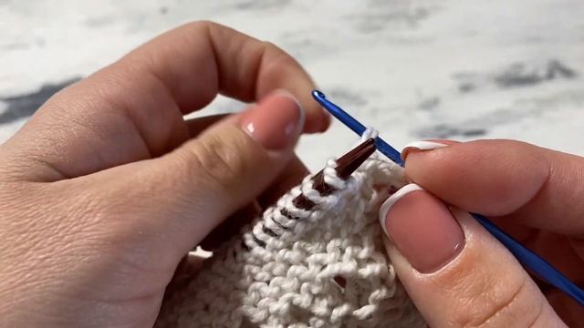 Красивый аккуратный шов при помощи крючка. Сшиваем плечевые швы. смотреть онлайн