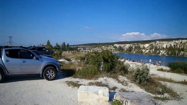 Марсианское озеро в Крыму! Что произошло с карьером за последние годы.... От карьера до курорта!!! смотреть онлайн