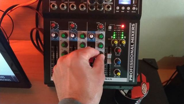 LG CL98 XBOOM conectado a mesa de som profissional. смотреть онлайн