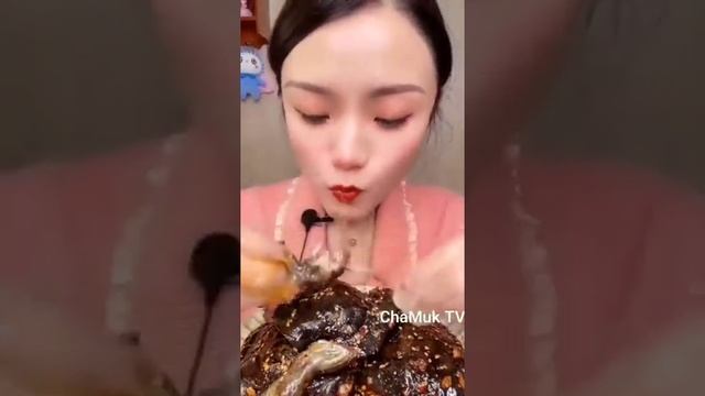 КИТАЙЦЫ ЕДЯТ НА КАМЕРУ / АСМР ЕДА / ЕДЯТ НА КАМЕРУ!!! ???? смотреть онлайн