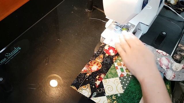 Christmas Table Runner DIY!/QUILTED TABLE RUNNER!/Новогодний Бегунок На Стол в Лоскутной Технике! смотреть онлайн
