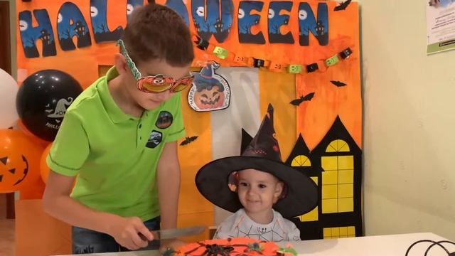 Хэллоуин с АртиК смотреть онлайн