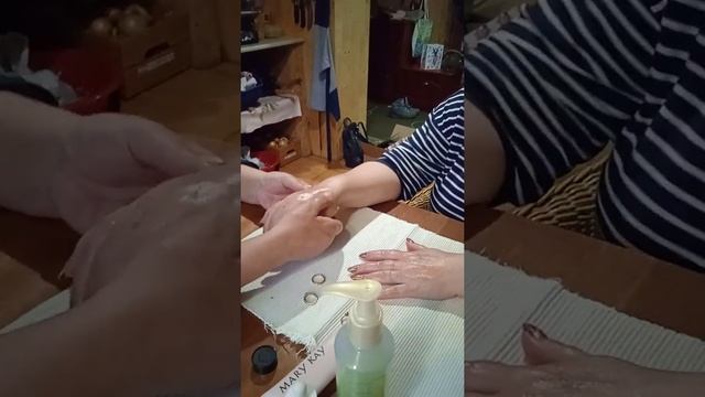 как снять кольцо с руки, если отек? смотреть онлайн