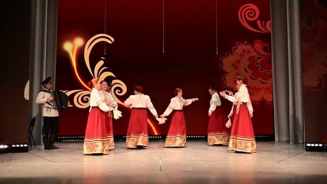 Буденновск Народный казачий ансамбль «Здравица» «А что у нас ранёшенько на дворе» смотреть онлайн