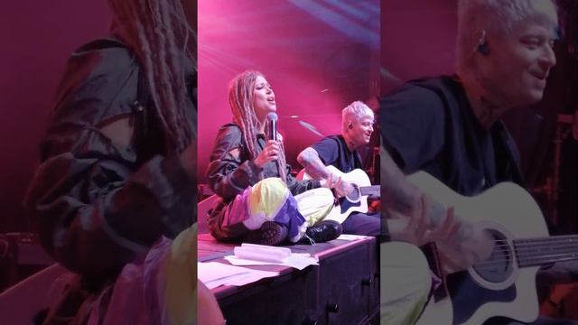 Рита Дакота - Подальше от города (Екатеринбург 14.09.2023) смотреть онлайн