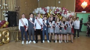 прощай школа, я пью за тебя кока-колу