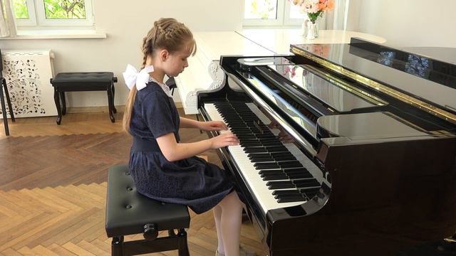 Ефимова А.: Ф.Э. Бах Полонез g-moll из нотной тетради А.М.Бах; Ф.Дюсек Сонатина G-dur IIIчасть смотреть онлайн