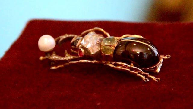 Часы отдали в музей вместе с КЛАДОМ смотреть онлайн