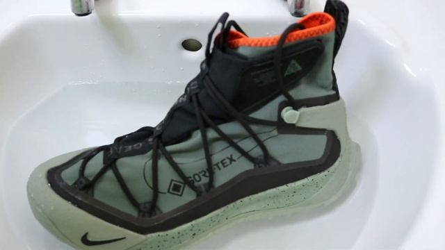 REALLY WATERPROOF? Nike ACG TERRA ANTARKTIK GORE-TEX WATERPROOF TEST REVIEW Jade Stone смотреть онлайн