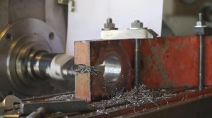 Расточные работы на фрезерном и токарном станке