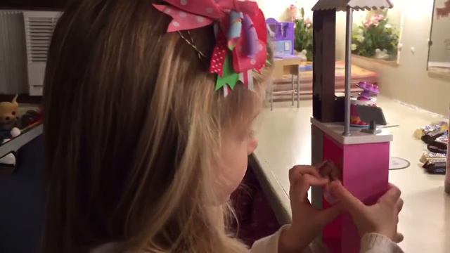 Cate singing "Never Ever Getting Rid of Me" in her dressing room at "Waitress" смотреть онлайн