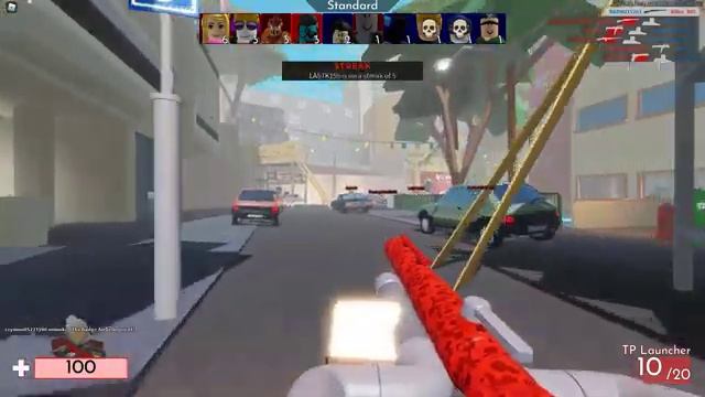 НУБ стал СНЕГУРКОЙ и РАЗДАВАЛ СВИНЦОВЫЕ ПОДАРКИ! РОБЛОКС АРСЕНАЛ Roblox Arsenal смотреть онлайн