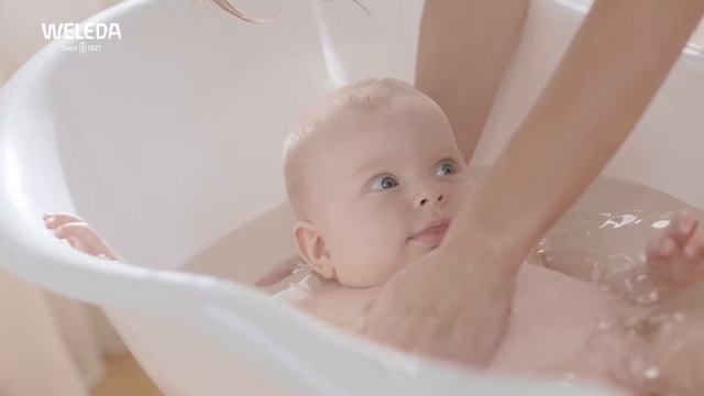 Дитячий шампунь з календулою Weleda смотреть онлайн