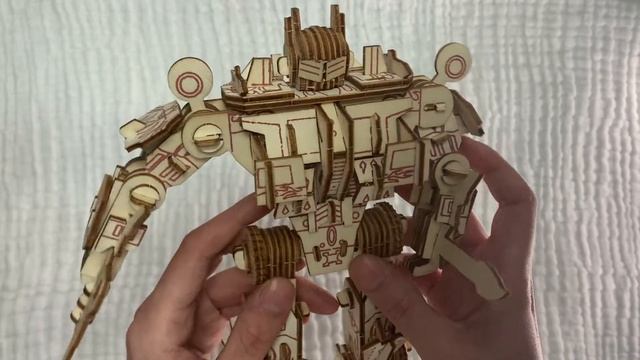 Деревянный развивающий конструктор игрушка "Робот трансформер" 159 деталей смотреть онлайн
