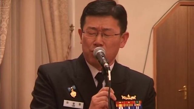 Южно-корейский капитан исполняет армянскую песню "Ов сирун-сирун" смотреть онлайн