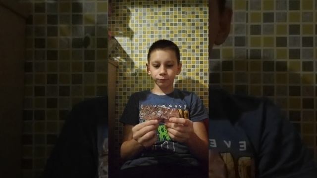 а что, если обмотать руку человека фольгой, какие будут последствия после неё? смотреть онлайн