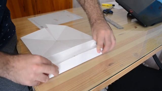 0$ Free Origami Digital Tablet Holder смотреть онлайн
