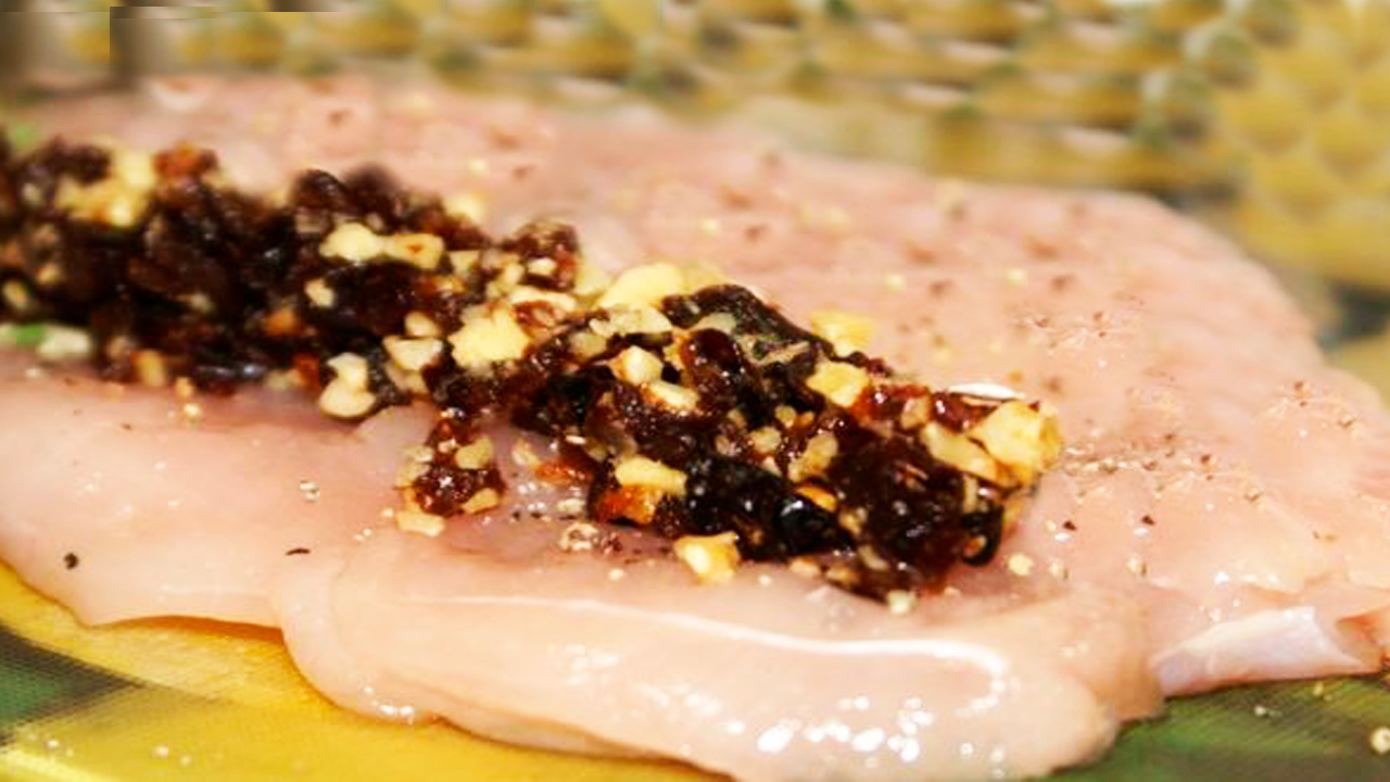 Необычные КУРИНЫЕ РУЛЕТИКИ на ПРАЗДНИЧНЫЙ СТОЛ смотреть онлайн