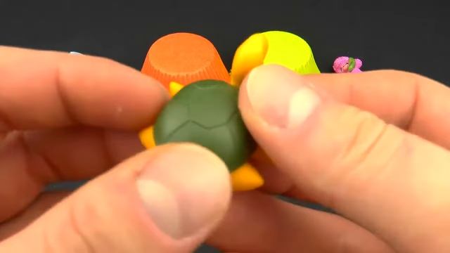 Minions Cup Cake Masha i Medved Learn Colors with Kinder Egg Surprise Toys смотреть онлайн