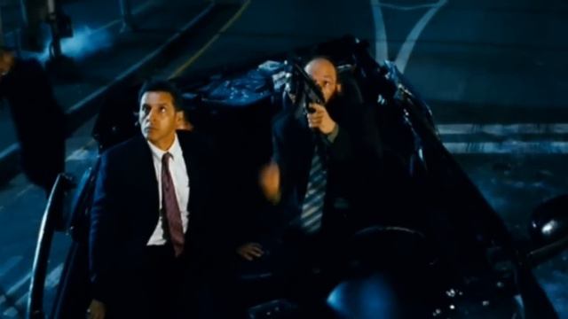 Transformers (2007) - Clip (7/12) - Autobots vs. Sector 7 смотреть онлайн