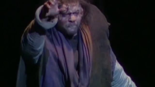 Parīzes Dievmātes katedrāle - Zvanu tornī смотреть онлайн