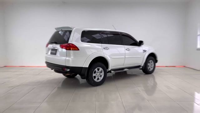 3G36 MITSUBISHI PAJERO 2.4 GLS 2012 MT смотреть онлайн