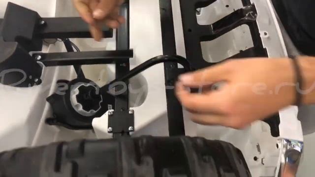 Как собрать электромобиль детский TOYOTA TUNDRA JJ2255. Сборка детского электромобиля. смотреть онлайн